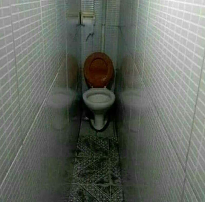 Desain 11 Toilet Ini Bikin Gagal Paham, Maksudnya Gimana Ya?