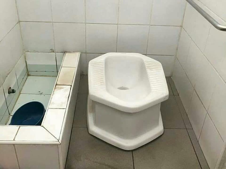 Desain 11 Toilet Ini Bikin Gagal Paham, Maksudnya Gimana Ya?