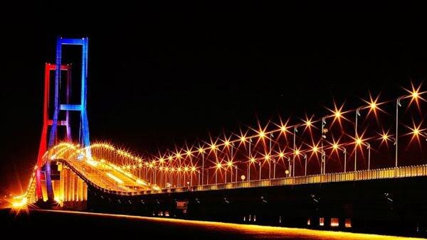 5 Jembatan Yang Katanya Angker Di Indonesia