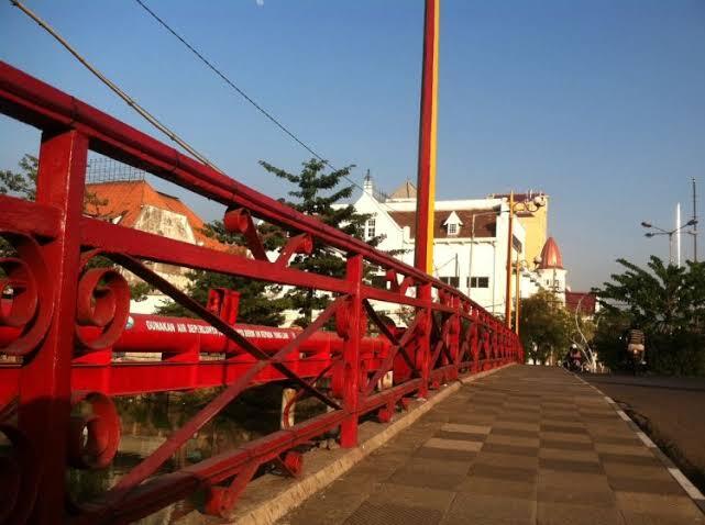 5 Jembatan Yang Katanya Angker Di Indonesia