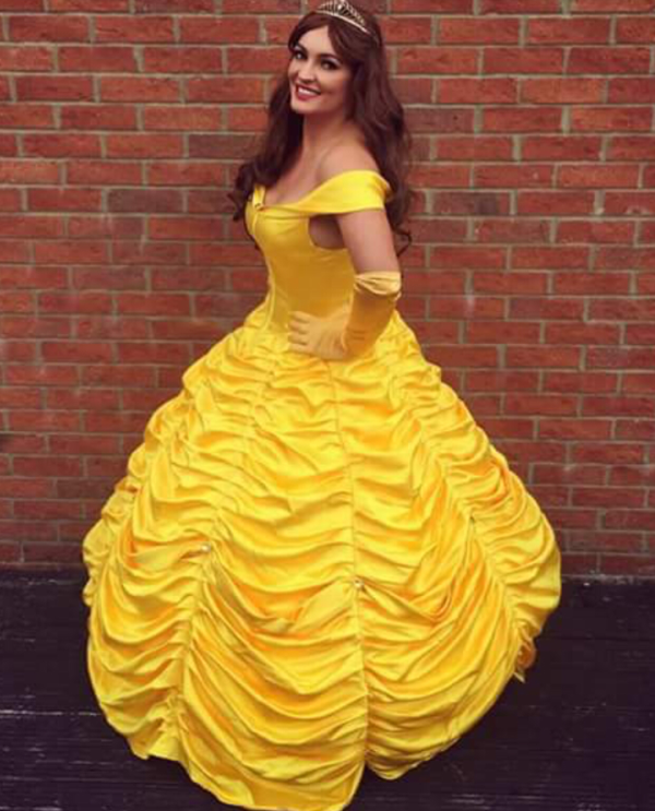 Kisah Janda Cantik Dibayar Rp1,8 Juta per Jam untuk Pakai Gaun Putri Disney