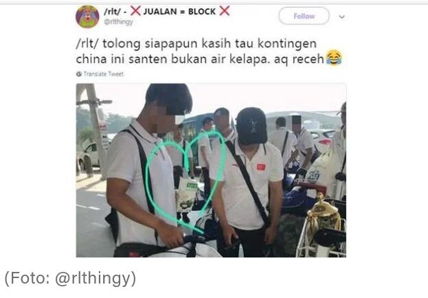 Dikira Air Kelapa, Kontingen Tiongkok Malah Minum Santan Kemasan