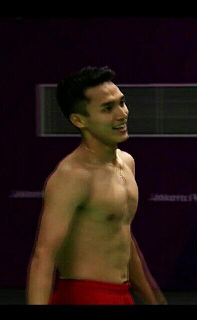 Buka Baju, Selebrasi Jonatan Christie Disambut Histeris Kaum Hawa
