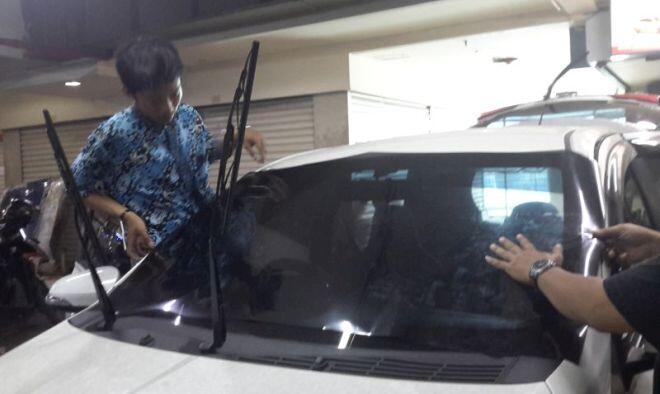 KACA FILM MOBIL BISA HALANGI SINYAL PONSEL?