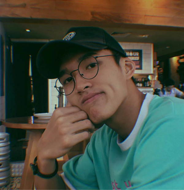 Pesona Jojo, Atlet Badminton Ganteng yang Bikin Emak-emak Terpikat