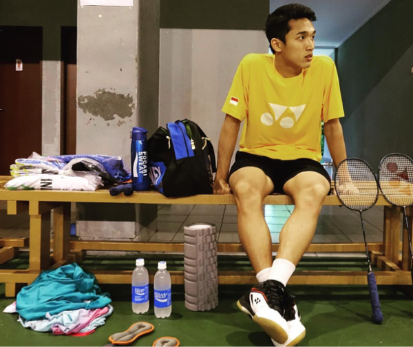 Pesona Jojo, Atlet Badminton Ganteng yang Bikin Emak-emak Terpikat