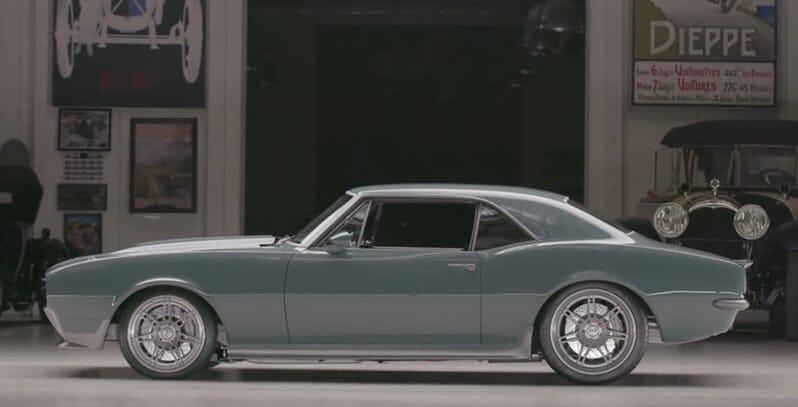 Hadiah Camaro Dari Iron Man untuk Captain America