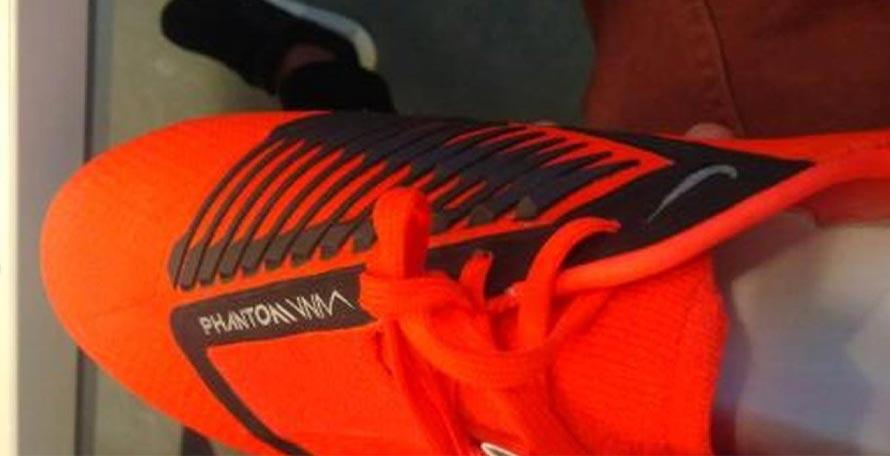 Penampakan Sepatu Sepakbola Misterius dari Nike