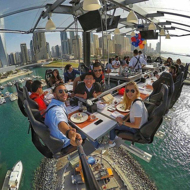 Makan Di Langit, Ada Yang Pernah Coba?