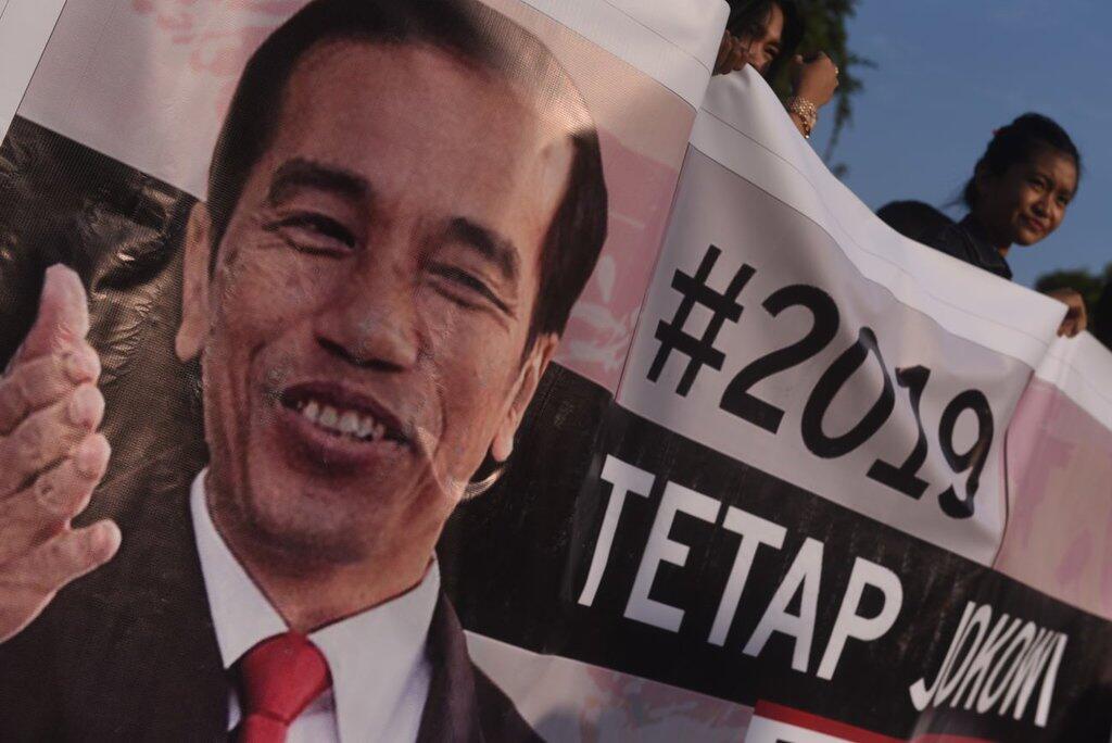 Beda Sikap Polisi Terhadap Deklarasi Mendukung dan Menentang Jokowi