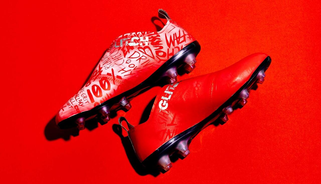 Keren Banget! Sepatu Bola Adidas ini Bisa Berubah Warna Lho