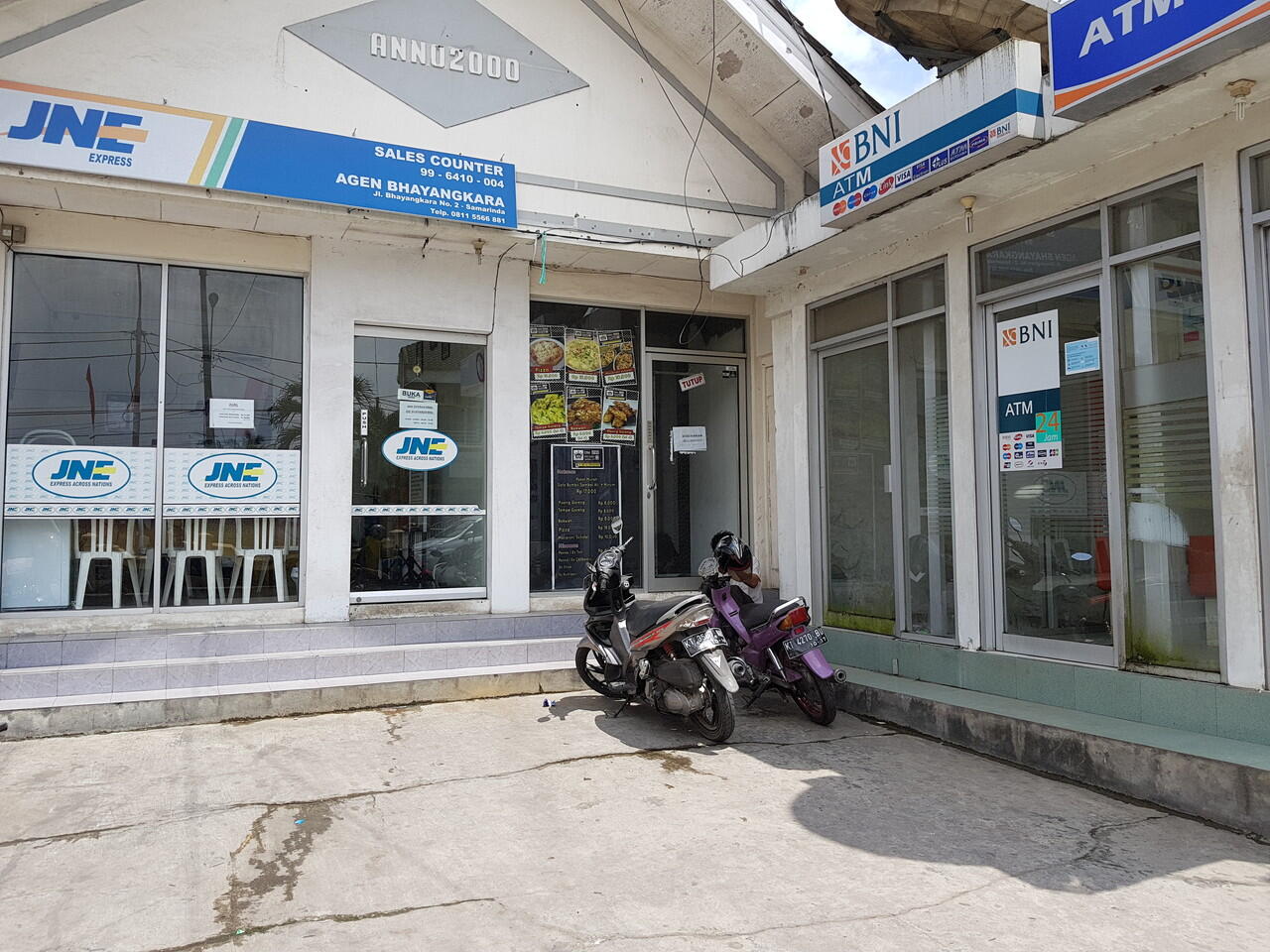 Ruko kecil di Pinggir Jln besar Pusat Kota Samarinda,cocok usaha buat apa ya?