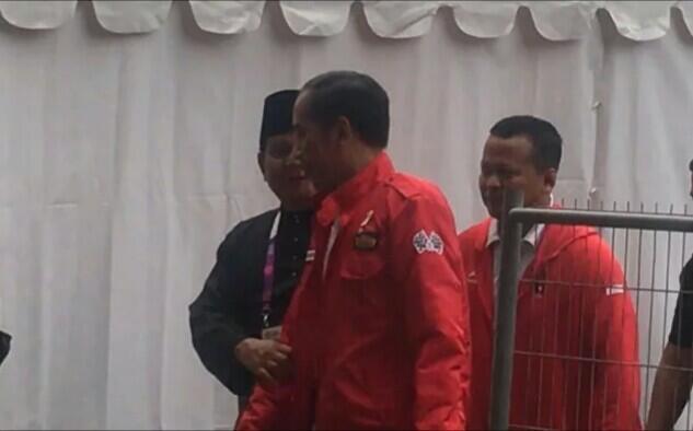 Prabowo, Jokowi, Megawati, JK, Duduk Berdampingan Nonton Pencak Silat