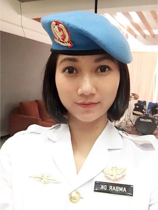Masih Lajang, Pasukan Pengawal Presiden Jokowi Ini Ternyata Cantik Banget Gan