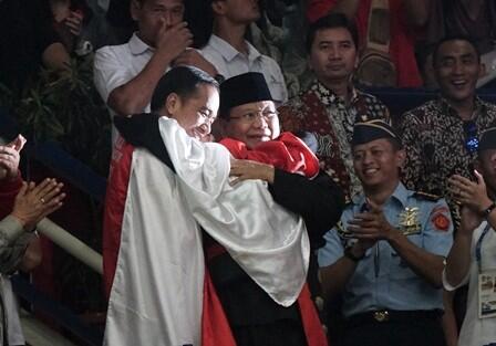Kemesraan Jokowi-Prabowo Turunkan Tensi Politik