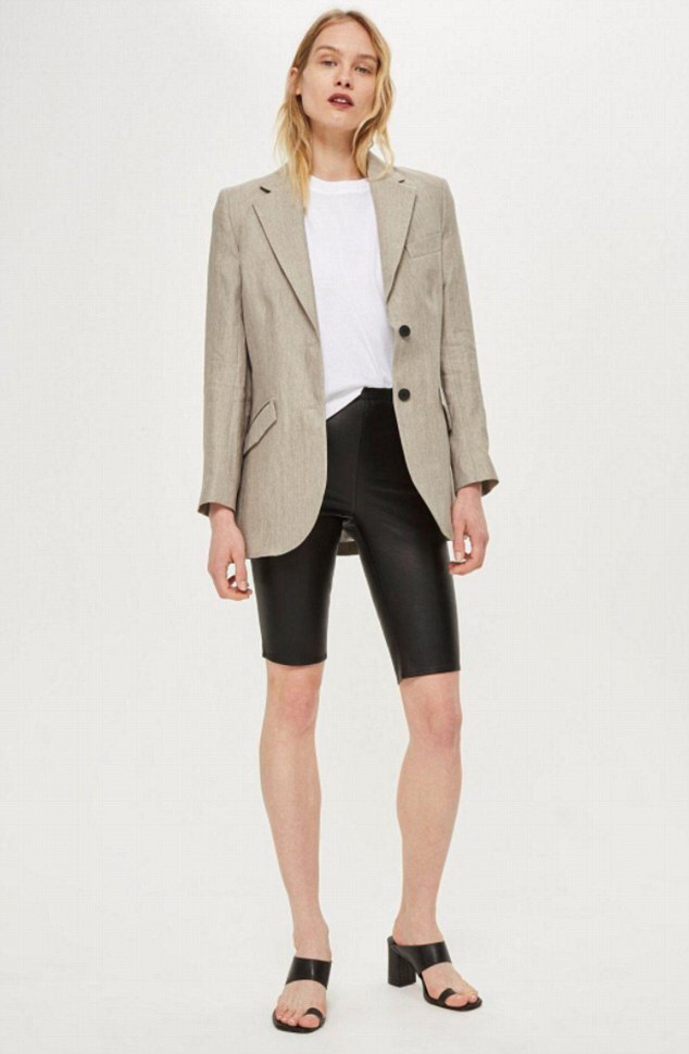 Topshop Pasang Foto Model Pakai Celana Ketat, Netizen Kesal