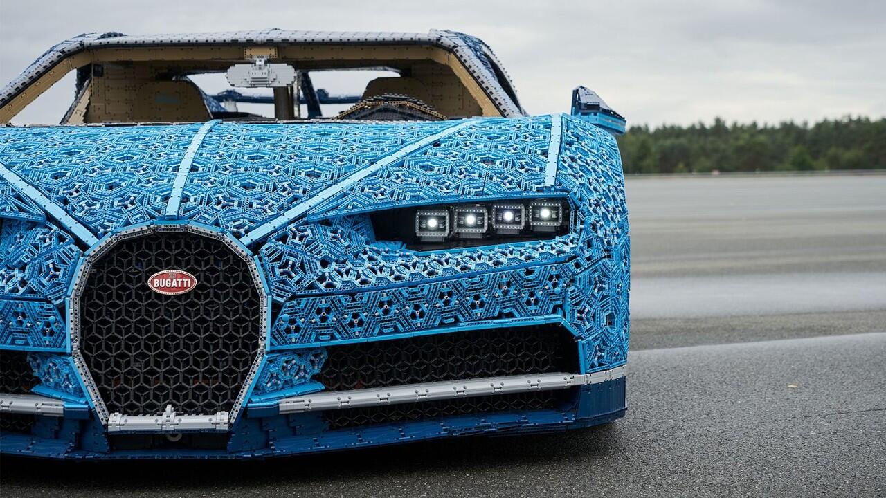 Gokil! LEGO Bugatti Chiron, full size dan bisa dikendarai