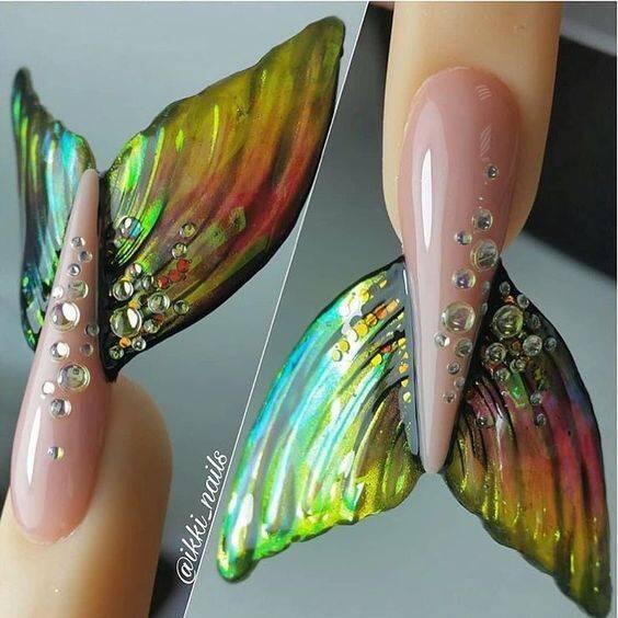 Bukannya Manis, Tren 10 Nail Art Aneh Ini Bikin Geli Sendiri. Gimana Kalo Ngupil?