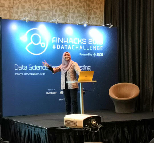 Seru dan Berilmu Ketika Ngabsen Ke Roadshow Finhacks 2018 #DataChallenge – Jakarta