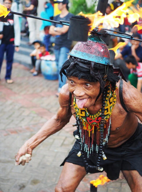 #AslinyaLo doyan bakar tubuh ternyata ini aslinya kakek api