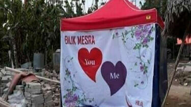 Jangankan Masuk, Dekati Bilik Asmara Saja Pengungsi Lombok Malu