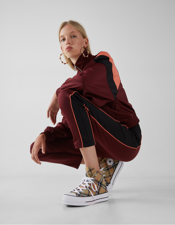 4 Sneakers Terbaru Converse x Bershka yang Kekinian, Cocok Buat Milenial