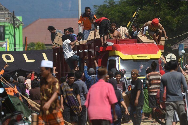 Rasa kemanusiaan teruji ketika bencana melanda
