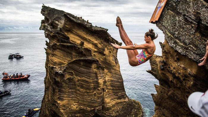 Lebih Gila dari Extreme Sport, Lompatan Cheating Death Ini Bikin Sesak Napas