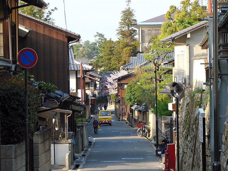 Apa Sih Yang Menarik Dari Miyajima?