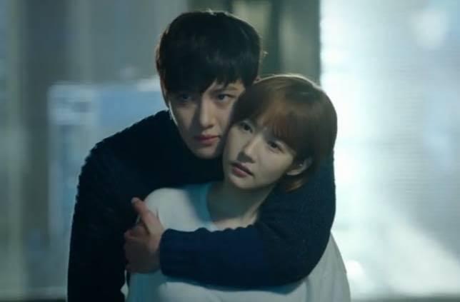 Ane Pria yang kalau lihat adegan romantis malah baper #Aslinyalo