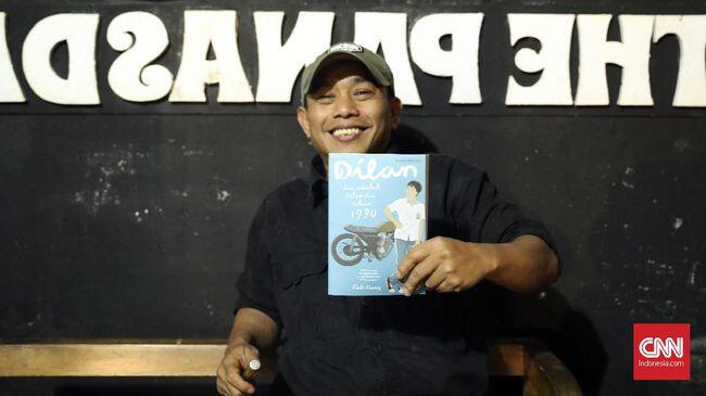 7 NOVELIS INDONESIA YANG BISA MENGINSPIRASIMU JADI SEORANG PENULIS