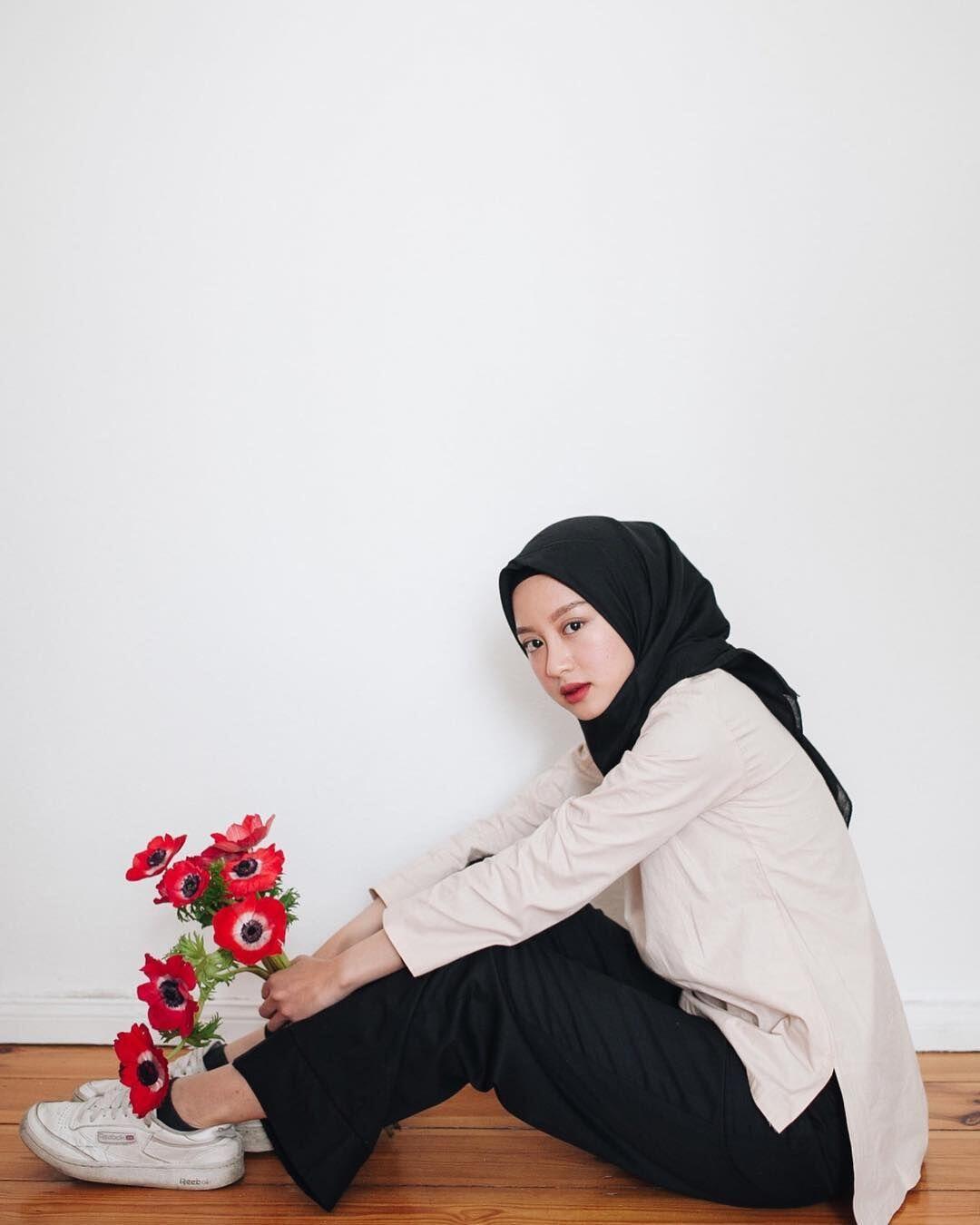 Tak Hanya Cantik, 7 Beauty Vlogger Ini Ternyata Punya Otak yang Encer