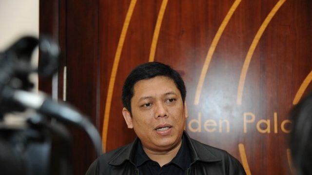Rupiah Melemah, Donny Imam Priambodo Ajak Gerakan Tukar Valuta Asing Secara Masif