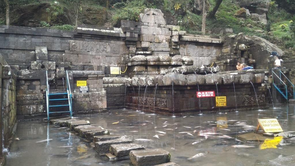Wisata Sambil Belajar Sejarah? Kunjungi 7 Candi di Mojokerto Ini