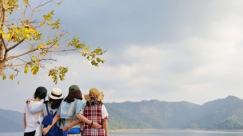 Ladies, Secara Ilmiah Ternyata Mendapat Bunga Bisa Mengurangi Stresmu