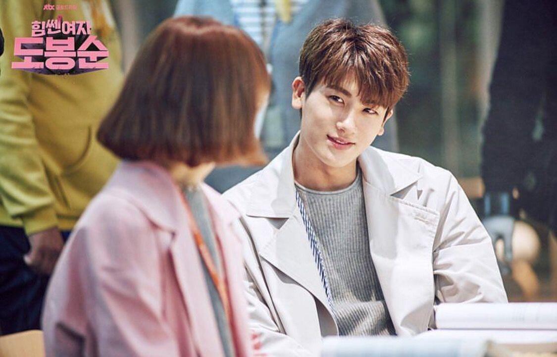 Gak Selalu Bad Boys, 5 Karakter Utama Cowok KDrama Ini Lovable Banget