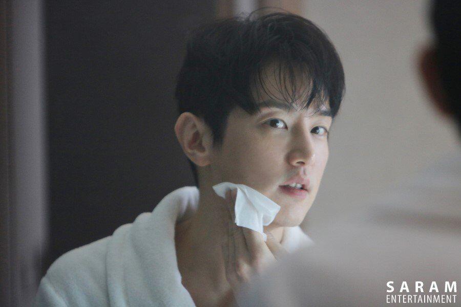 Bikin Terpesona! 10 Potret Kwon Yool, Psikopat di KDrama 'Voice 2'