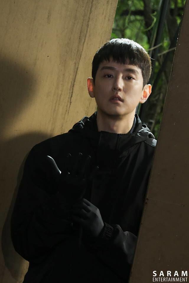 Bikin Terpesona! 10 Potret Kwon Yool, Psikopat di KDrama 'Voice 2'
