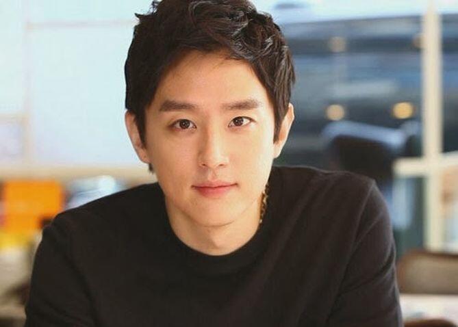 Bikin Terpesona! 10 Potret Kwon Yool, Psikopat di KDrama 'Voice 2'