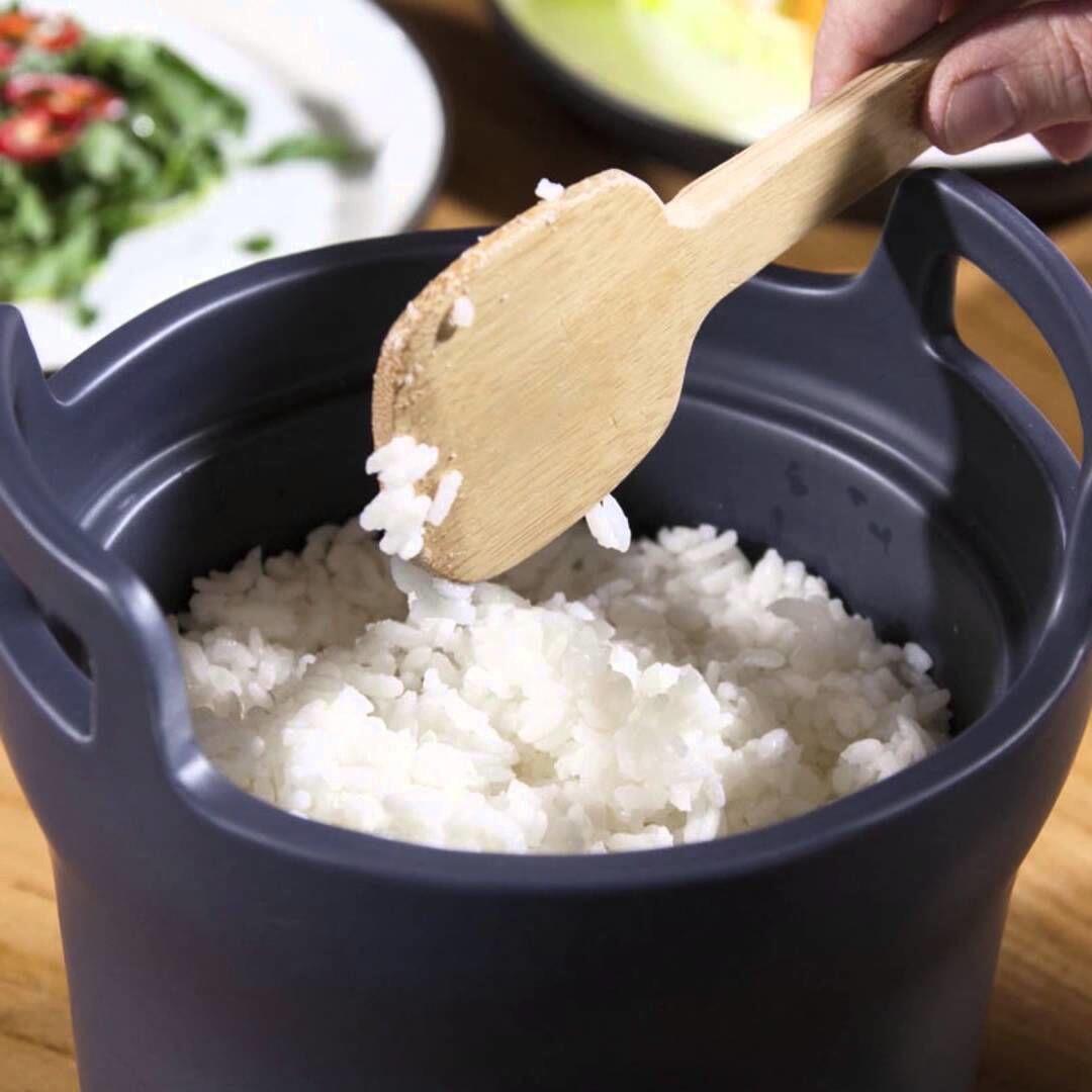 Alasan Penting Kenapa Nasi di Rice Cooker Harus Diaduk Setelah Matang