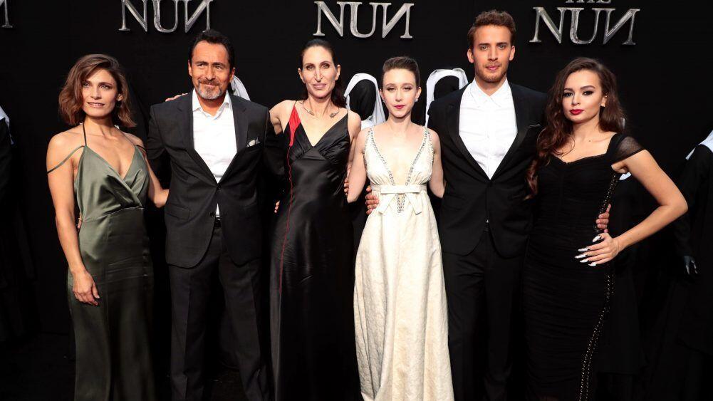 Kenalkan Jonas Bloquet, Cowok Tampan Pemeran "Frenchie" di The Nun