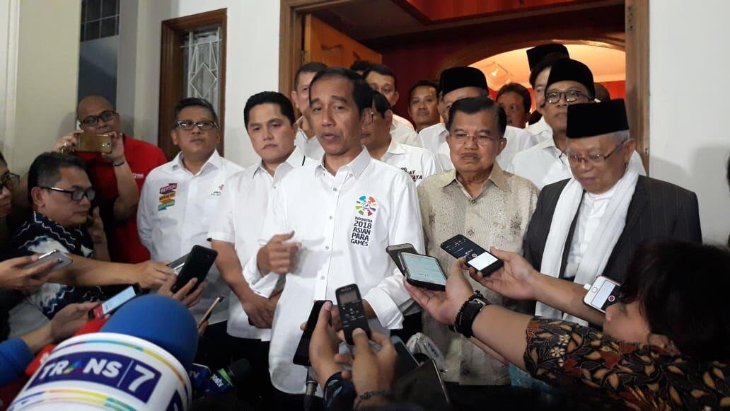 Presiden Jokowi Teken Perpres Tata Pakaian Resmi dan Acara Kenegaraan