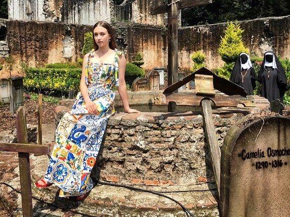 10 Inspirasi Style Taissa Farmiga "The Nun", Anggun Menawan!