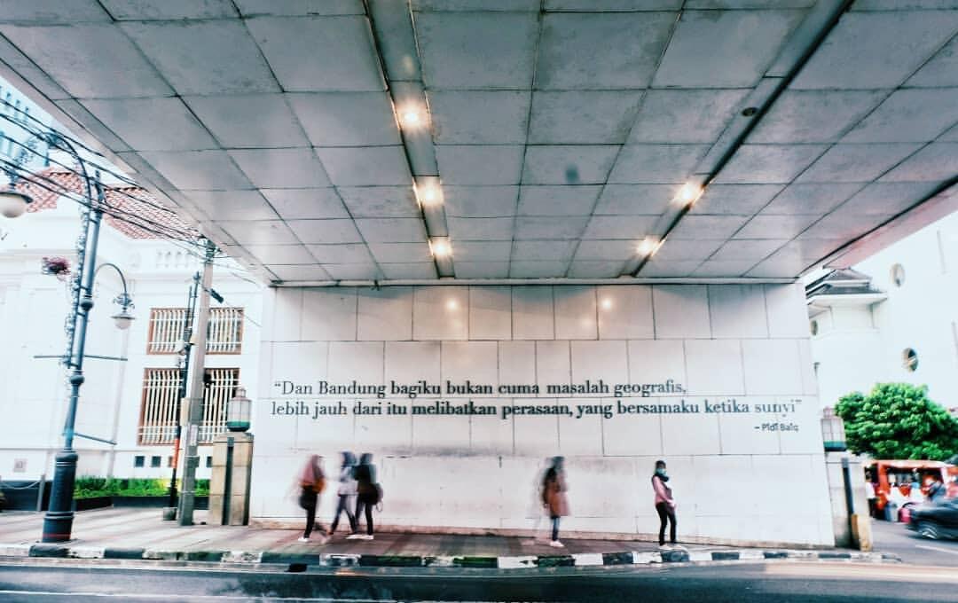 Pikiran Mumet, Banyak masalah ? Solusinya Liburan ! Liburan Murah? Ke Bandung aja 