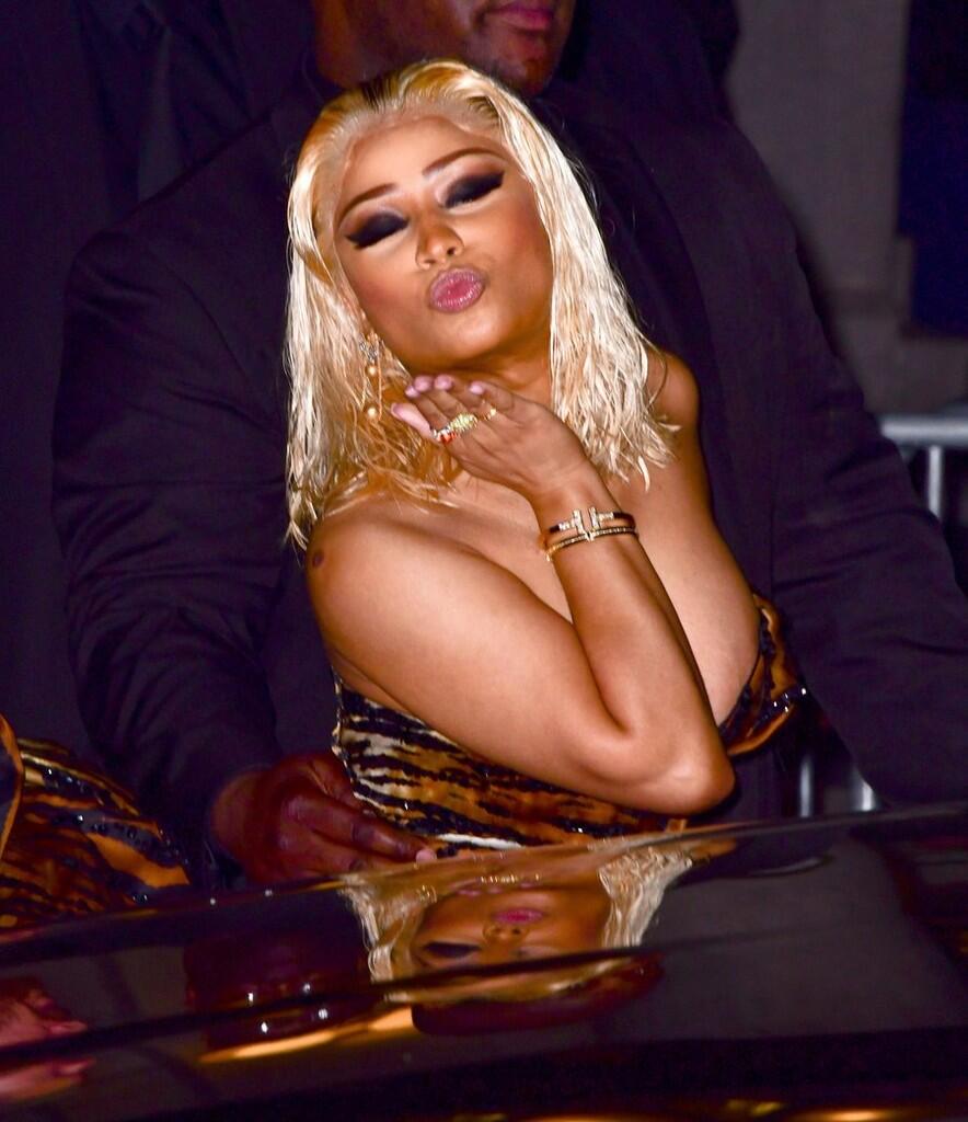 Nicki Minaj Bantah Tuduhan Hina Anak Cardi B