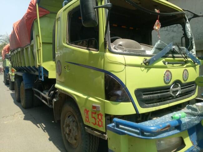 Buntut Pemotor Tewas di Kalideres, Massa Ngamuk dan Rusak 7 Truk