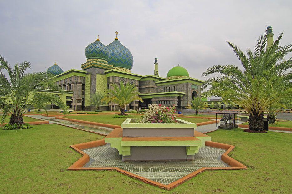 9 Potret Kemegahan Masjid Agung An Nur, Taj Mahalnya Provinsi Riau