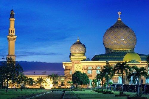 9 Potret Kemegahan Masjid Agung An Nur, Taj Mahalnya Provinsi Riau