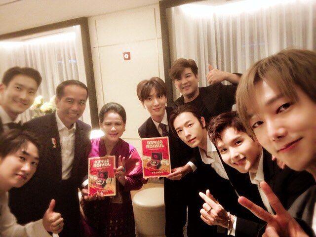 Bro Banget, 10 Kedekatan Jokowi dan Super Junior di Korea Selatan