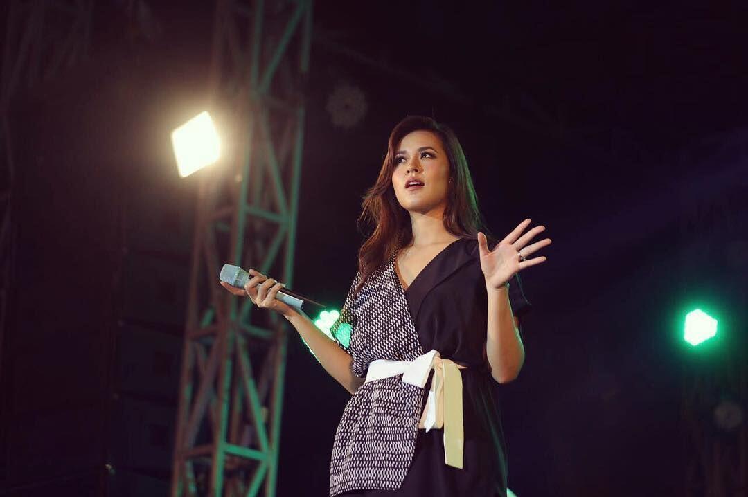 5 Pelajaran Cinta yang Bisa Kamu Petik dari Lagu-lagu Raisa